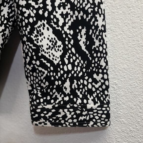 Christopher & Banks Black & White Design Blazer Jacket l Size: M - Picture 5 of 9